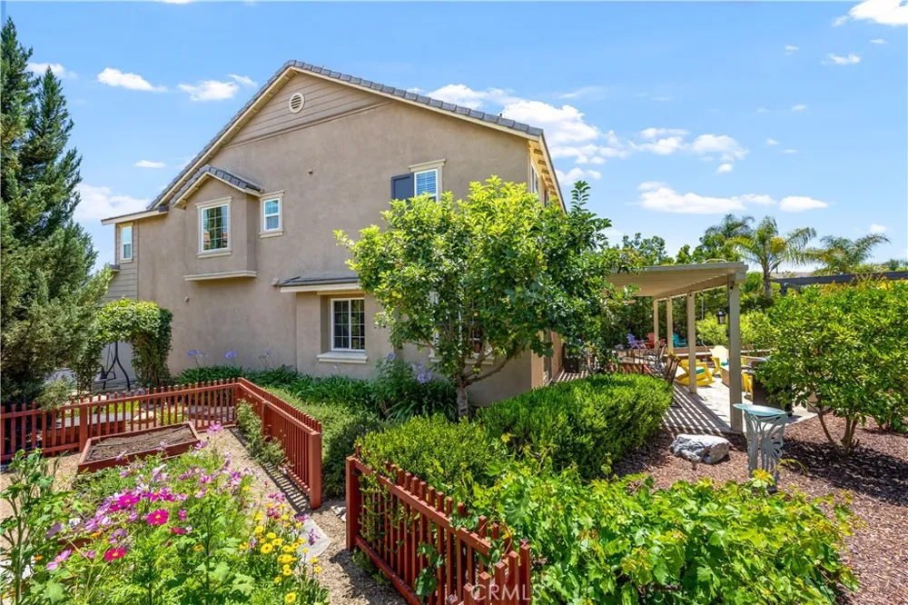 40335 Garrison Drive Temecula, CA 92591