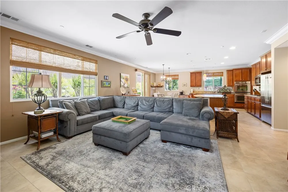 40335 Garrison Drive Temecula, CA 92591
