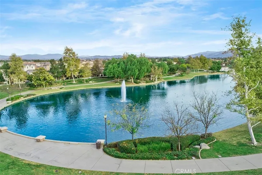 40335 Garrison Drive Temecula, CA 92591