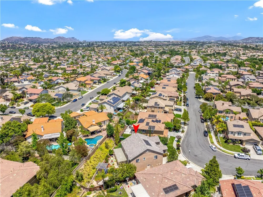 40335 Garrison Drive Temecula, CA 92591