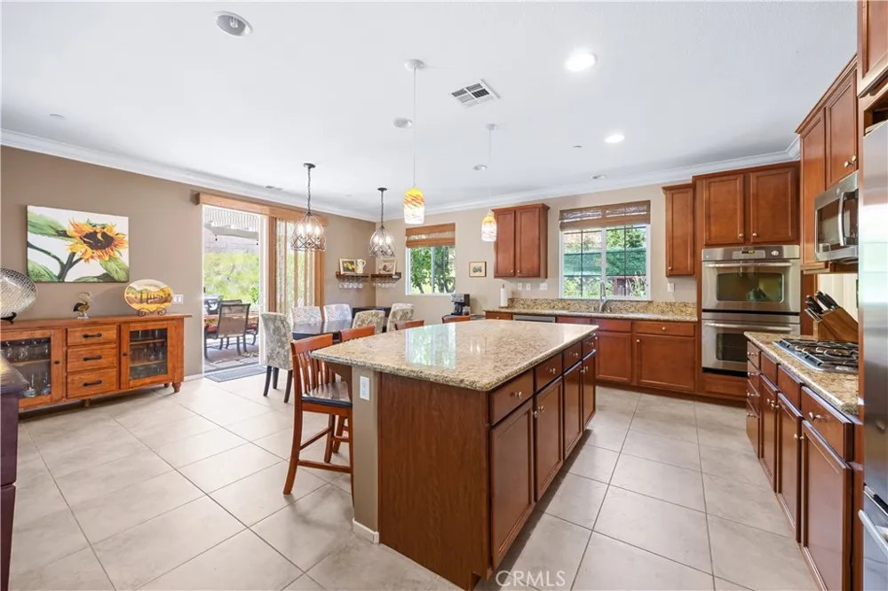 40335 Garrison Drive Temecula, CA 92591