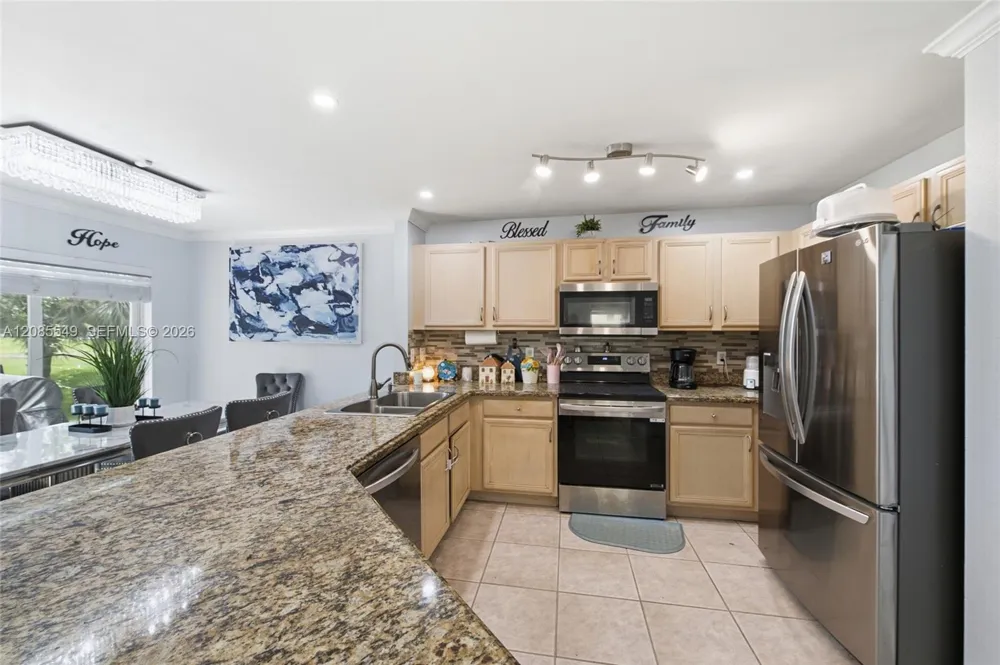 4258 NW 1st Dr Deerfield Beach, FL 33442