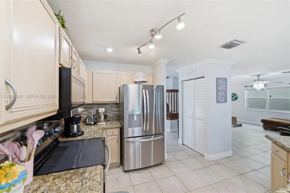 4258 NW 1st Dr Deerfield Beach, FL 33442