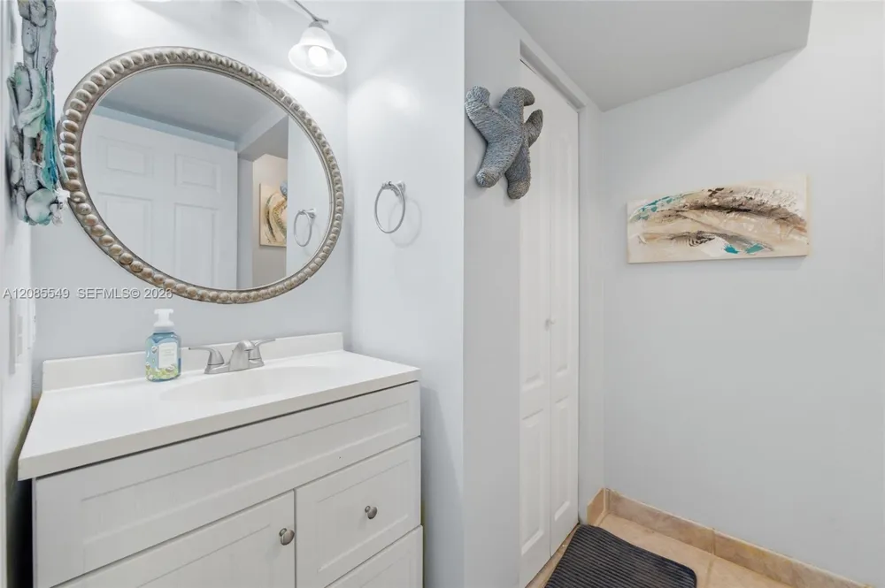 4258 NW 1st Dr Deerfield Beach, FL 33442