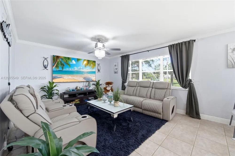 4258 NW 1st Dr Deerfield Beach, FL 33442