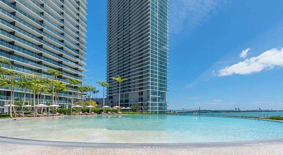 650 NE 32nd St #4402 Miami, FL 33137