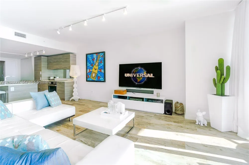 650 NE 32nd St #4402 Miami, FL 33137