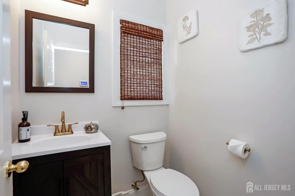 32 walden Court Old Bridge, NJ 08857
