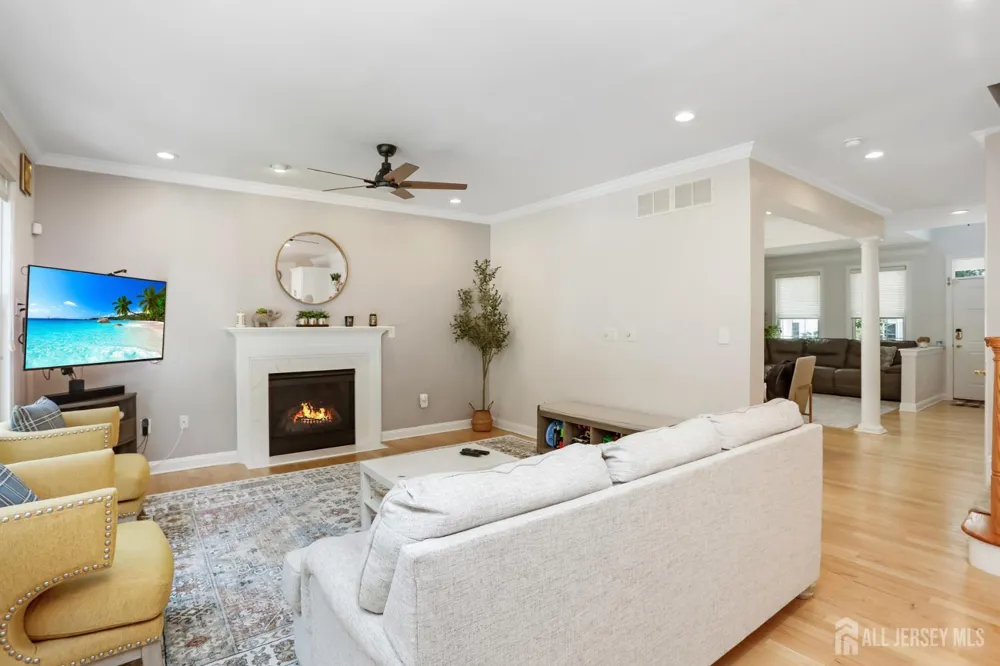 32 walden Court Old Bridge, NJ 08857