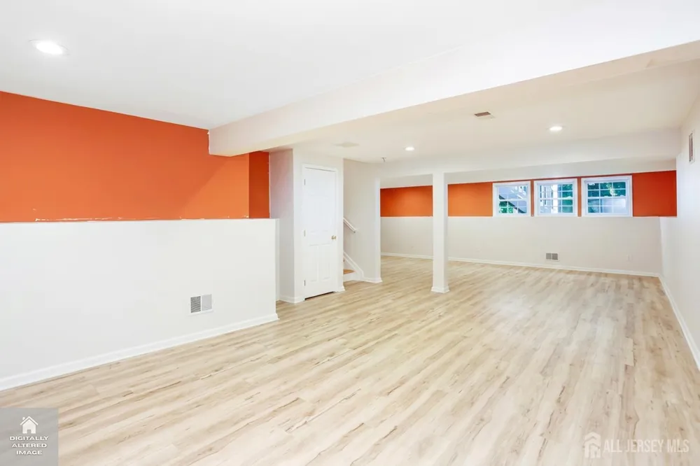 32 walden Court Old Bridge, NJ 08857