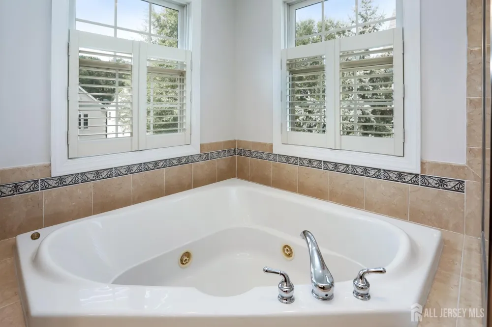 32 walden Court Old Bridge, NJ 08857