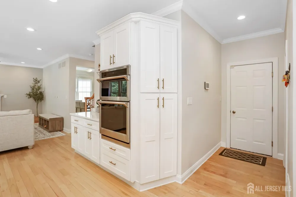 32 walden Court Old Bridge, NJ 08857
