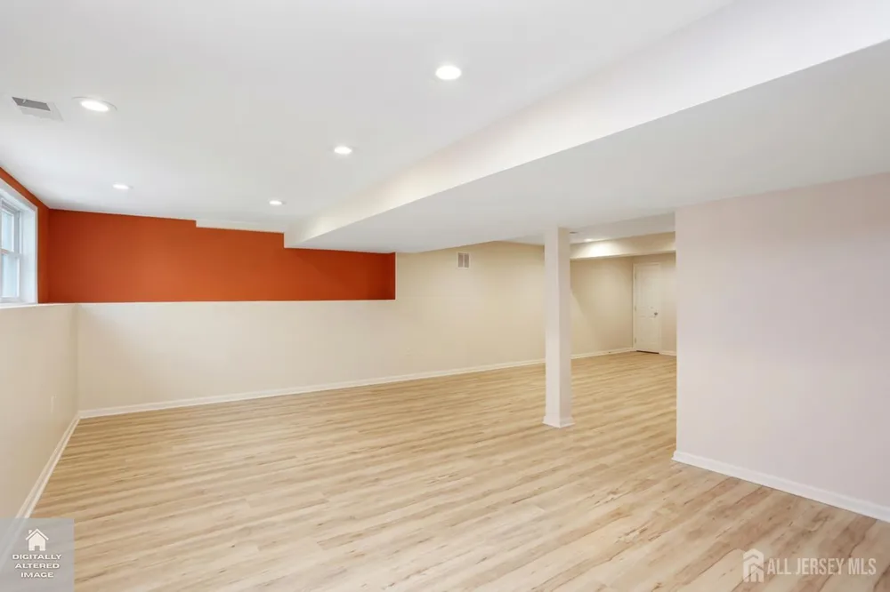 32 walden Court Old Bridge, NJ 08857