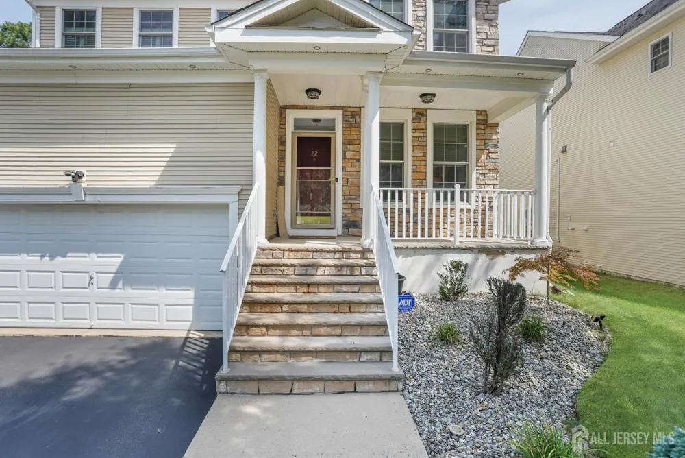 32 walden Court Old Bridge, NJ 08857