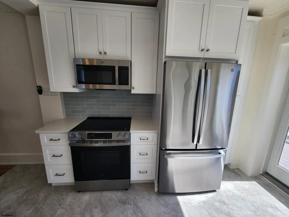 943 Asbury Ave Ocean City, NJ 08226