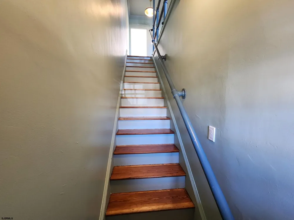 943 Asbury Ave Ocean City, NJ 08226