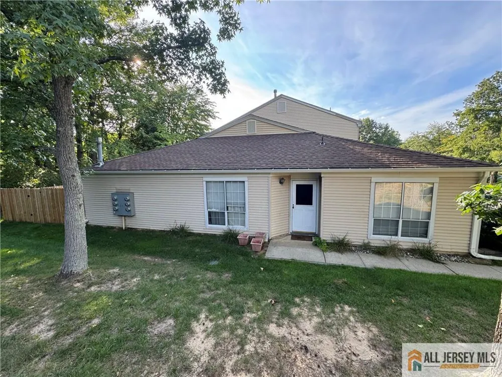 194 Yorkshire Court Old Bridge, NJ 08857