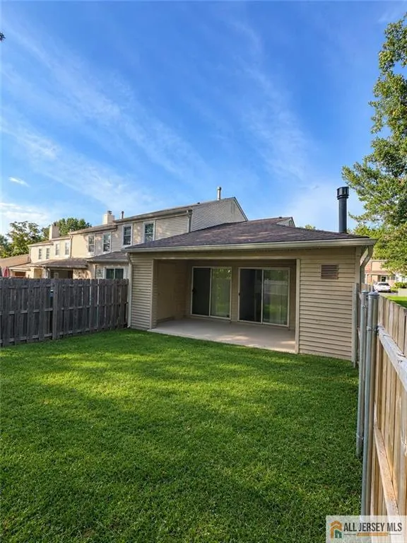 194 Yorkshire Court Old Bridge, NJ 08857
