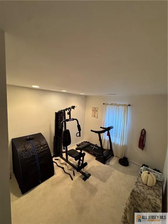 194 Yorkshire Court Old Bridge, NJ 08857
