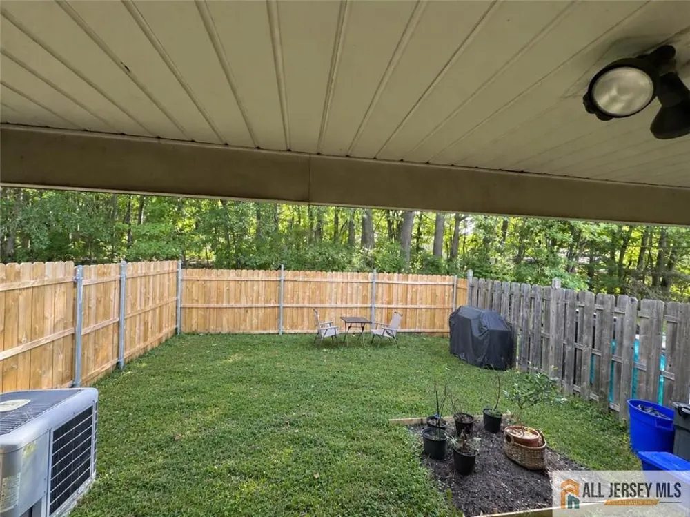 194 Yorkshire Court Old Bridge, NJ 08857