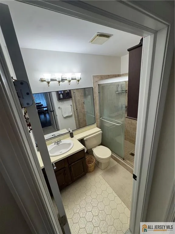 194 Yorkshire Court Old Bridge, NJ 08857