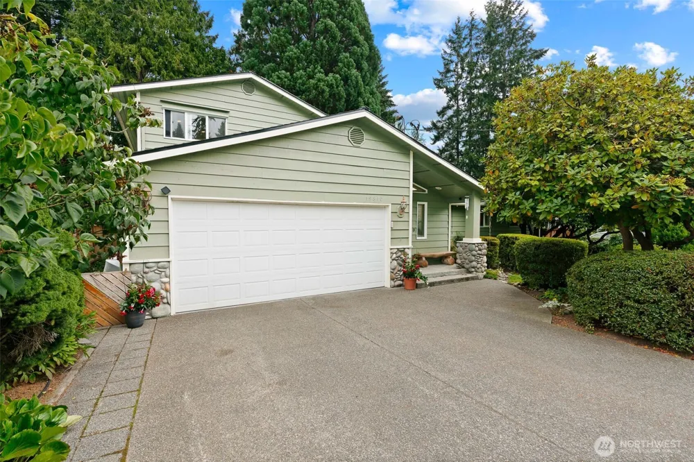 19810 NE 98th Avenue Bothell, WA 98011