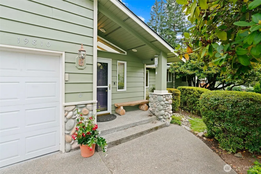 19810 NE 98th Avenue Bothell, WA 98011