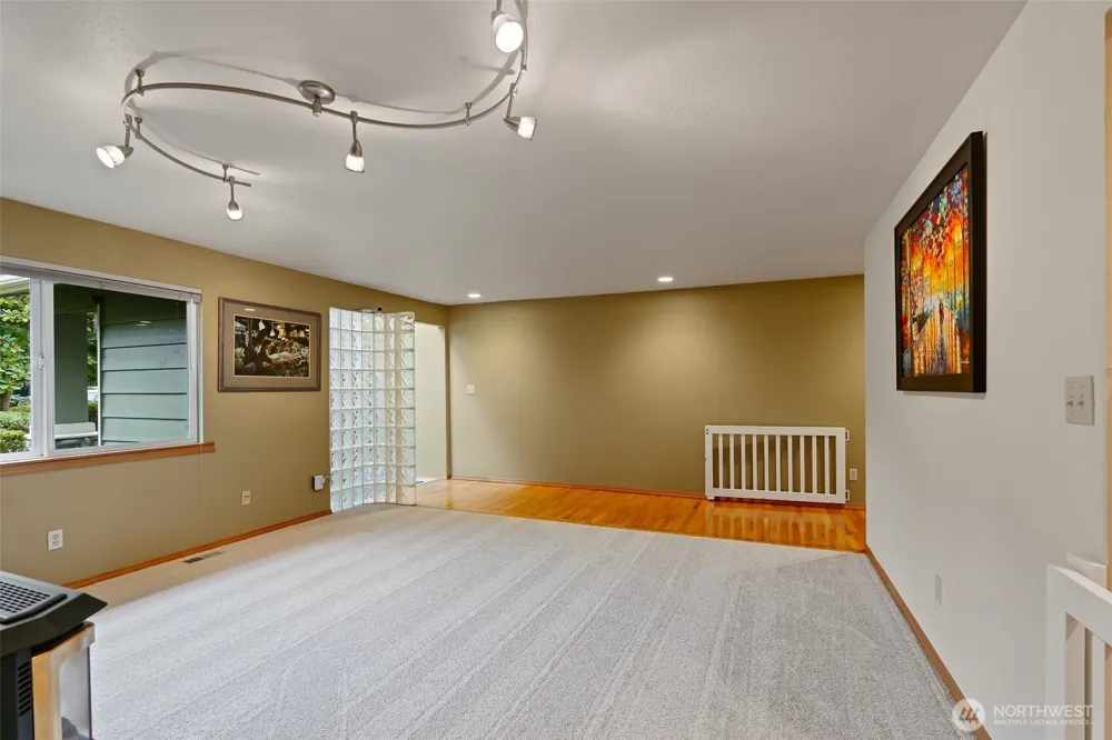 19810 NE 98th Avenue Bothell, WA 98011