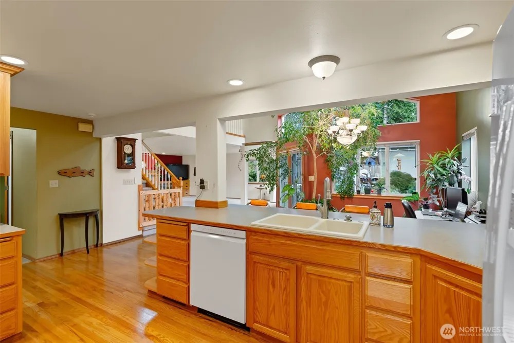 19810 NE 98th Avenue Bothell, WA 98011