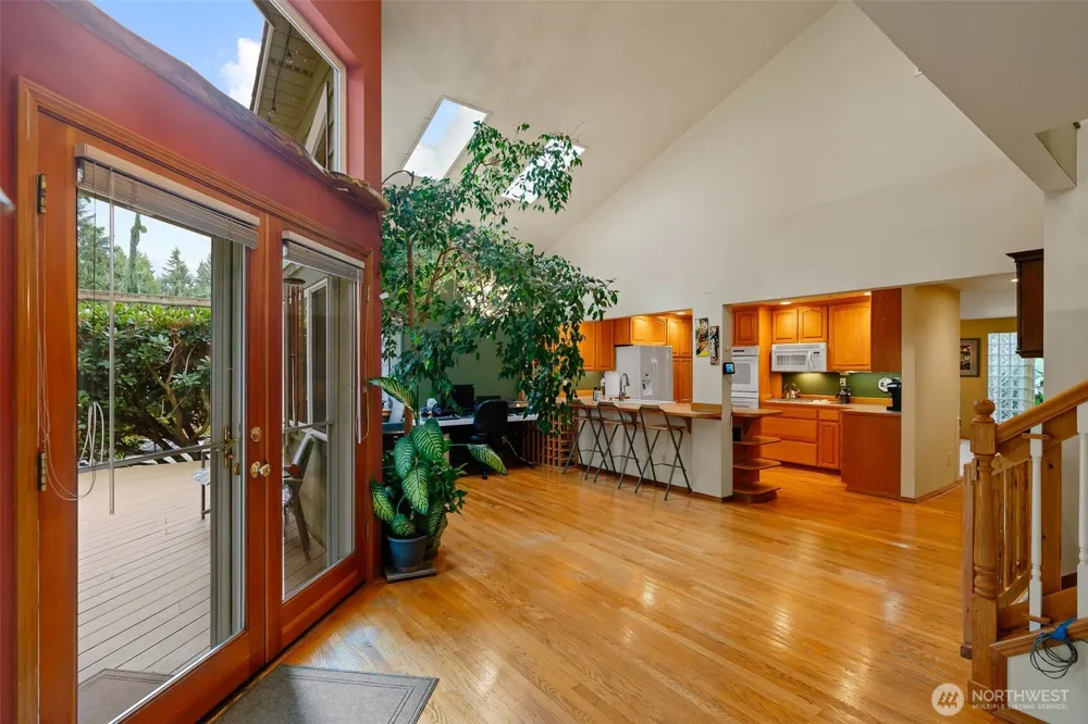 19810 NE 98th Avenue Bothell, WA 98011