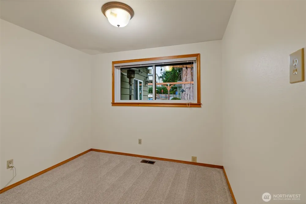 19810 NE 98th Avenue Bothell, WA 98011