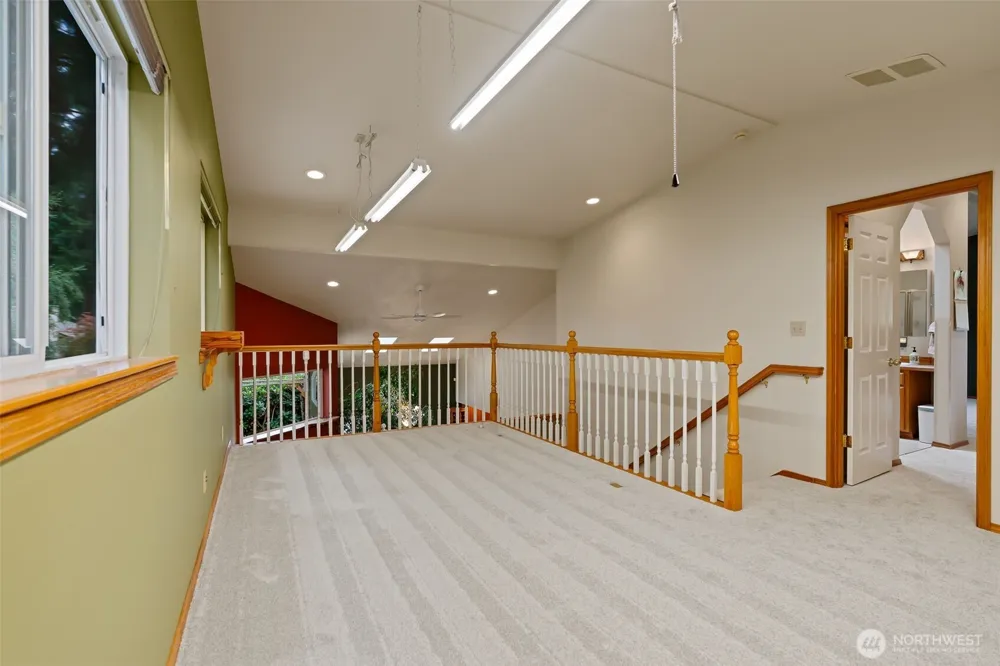 19810 NE 98th Avenue Bothell, WA 98011
