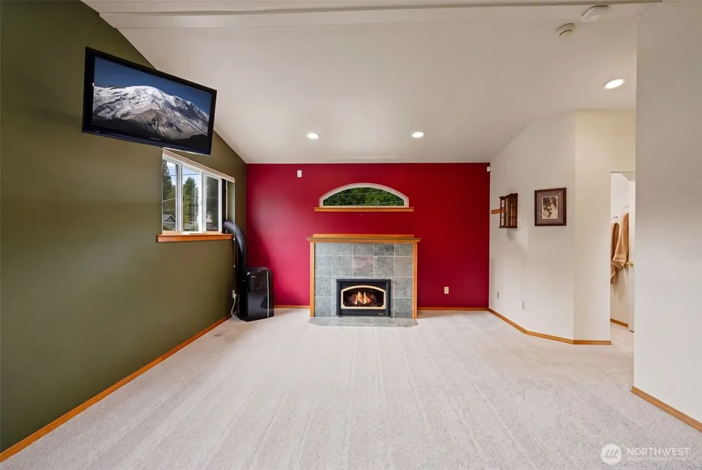 19810 NE 98th Avenue Bothell, WA 98011