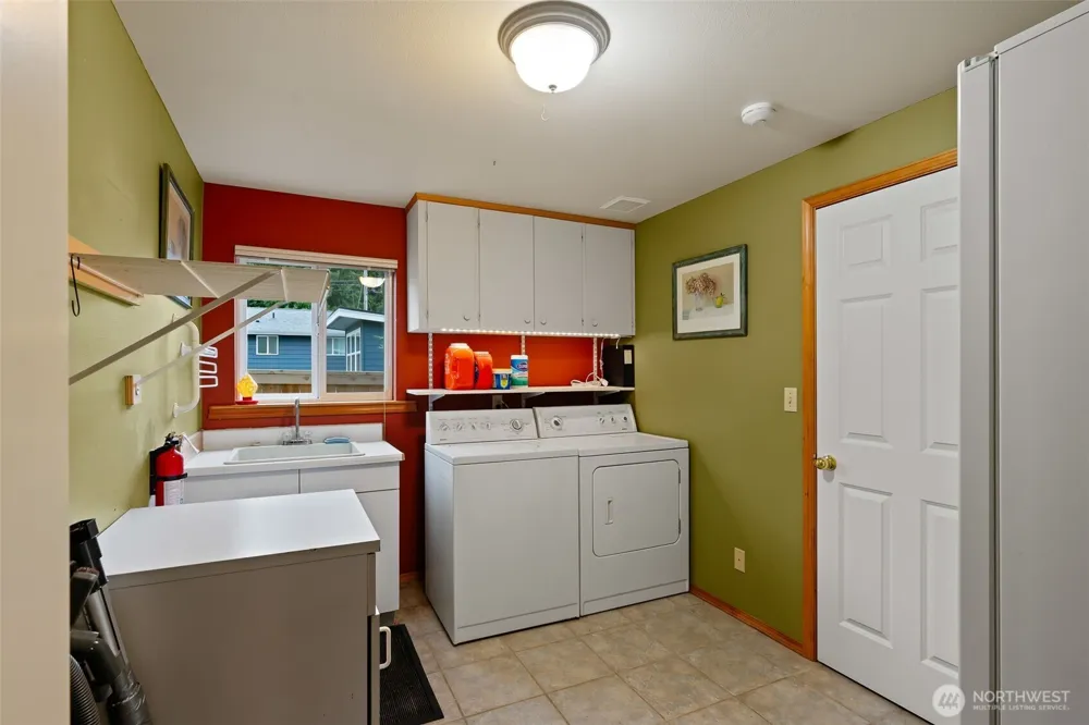 19810 NE 98th Avenue Bothell, WA 98011