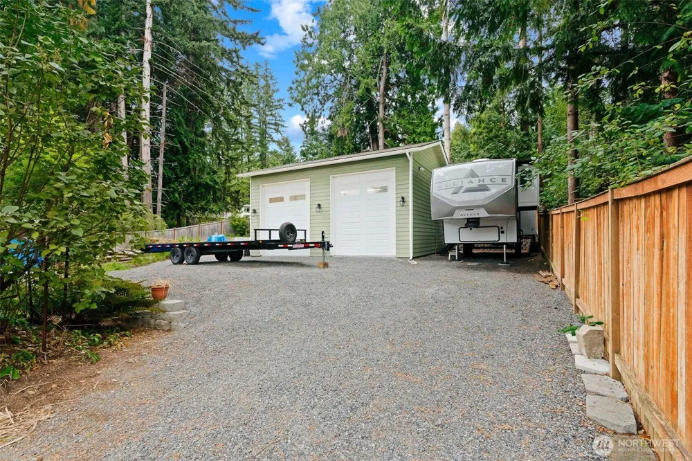 19810 NE 98th Avenue Bothell, WA 98011