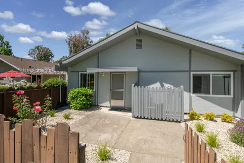 1366 Mission Drive