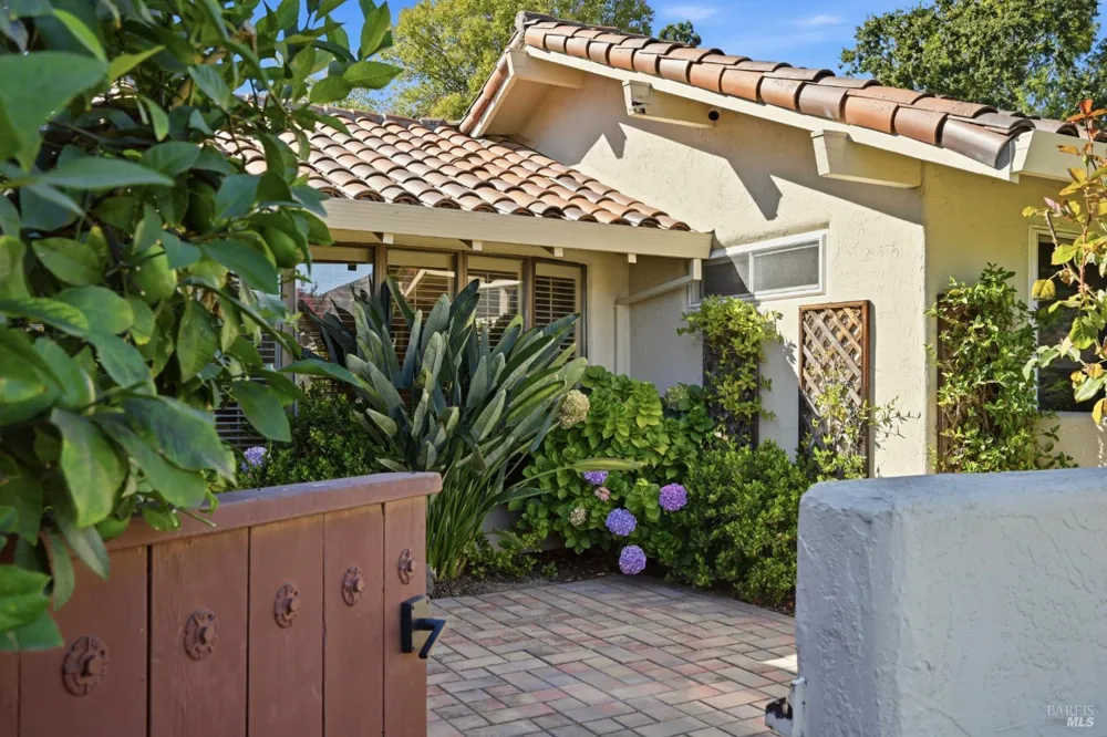 205 Kaanapali Drive Napa, CA 94558