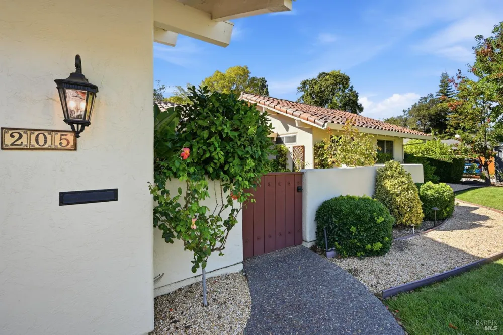 205 Kaanapali Drive Napa, CA 94558