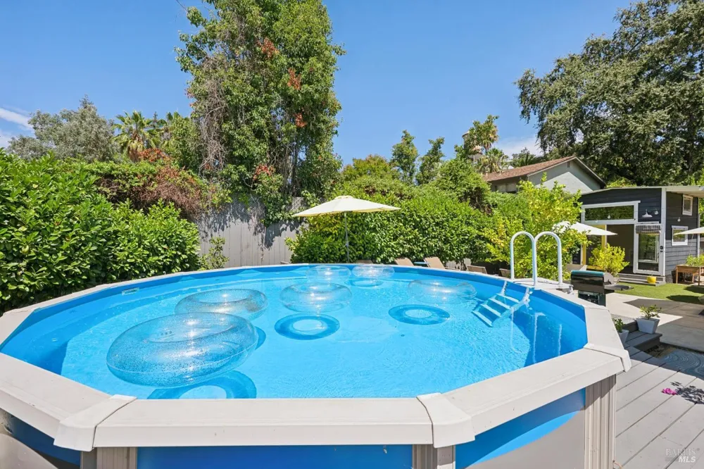 18344 Happy Lane Sonoma, CA 95476