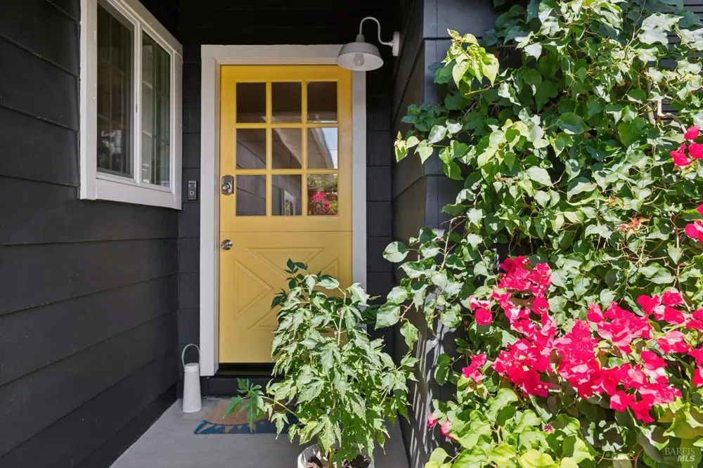 18344 Happy Lane Sonoma, CA 95476