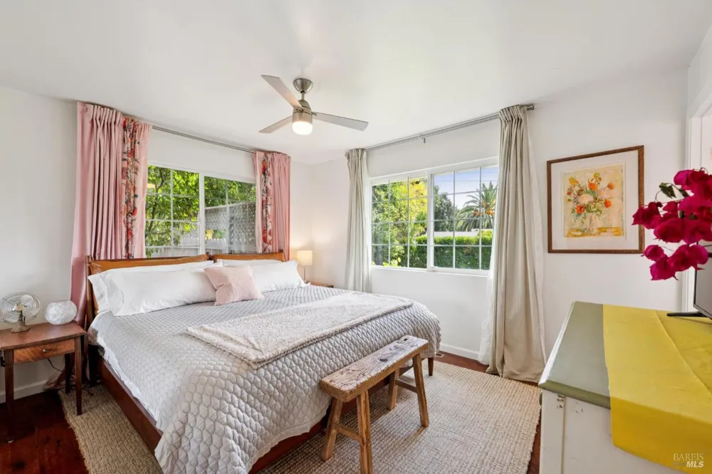 18344 Happy Lane Sonoma, CA 95476