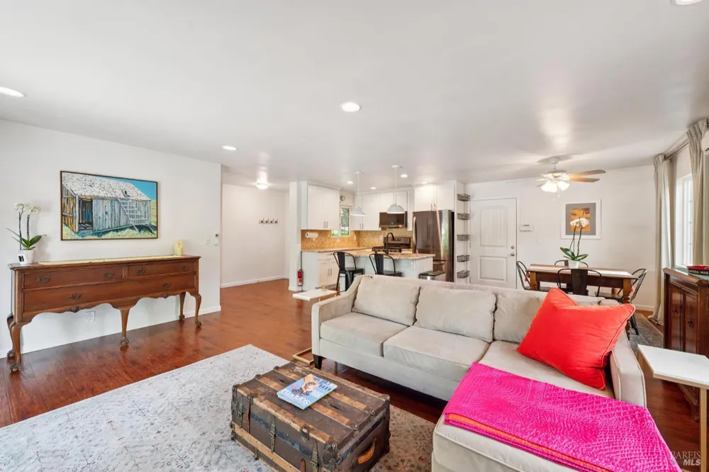 18344 Happy Lane Sonoma, CA 95476