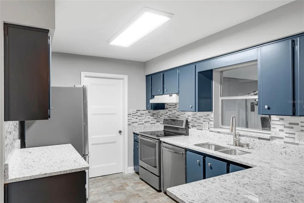 3486 BOUGAINVILLEA DRIVE #B Winter Park, FL 32792