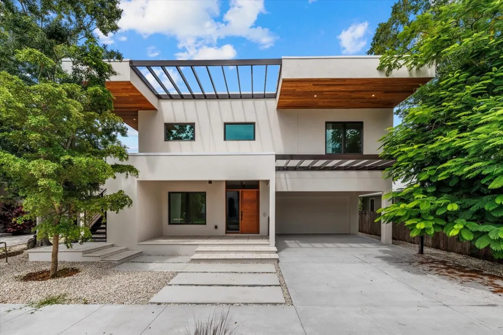 1675 5TH STREET Sarasota, FL 34236