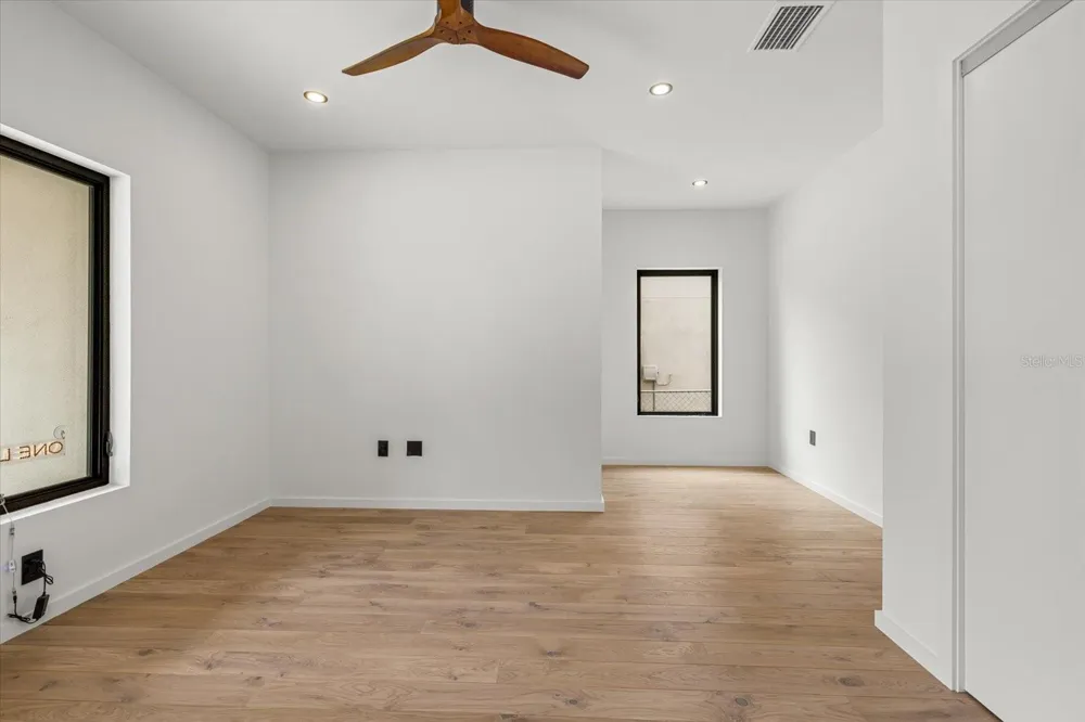 1675 5TH STREET Sarasota, FL 34236