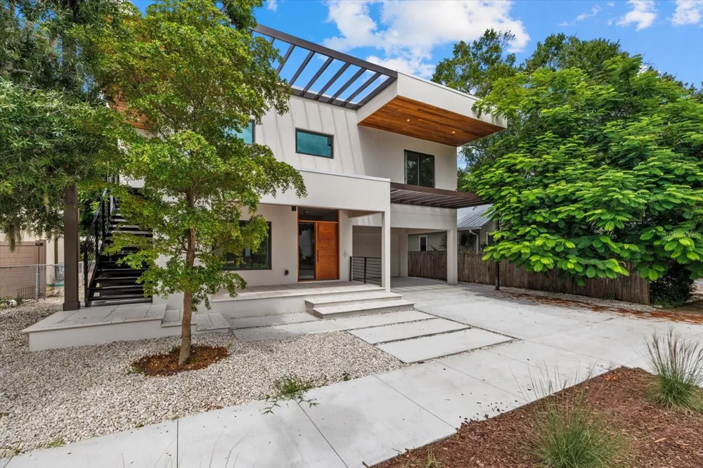 1675 5TH STREET Sarasota, FL 34236