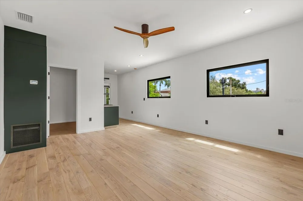 1675 5TH STREET Sarasota, FL 34236