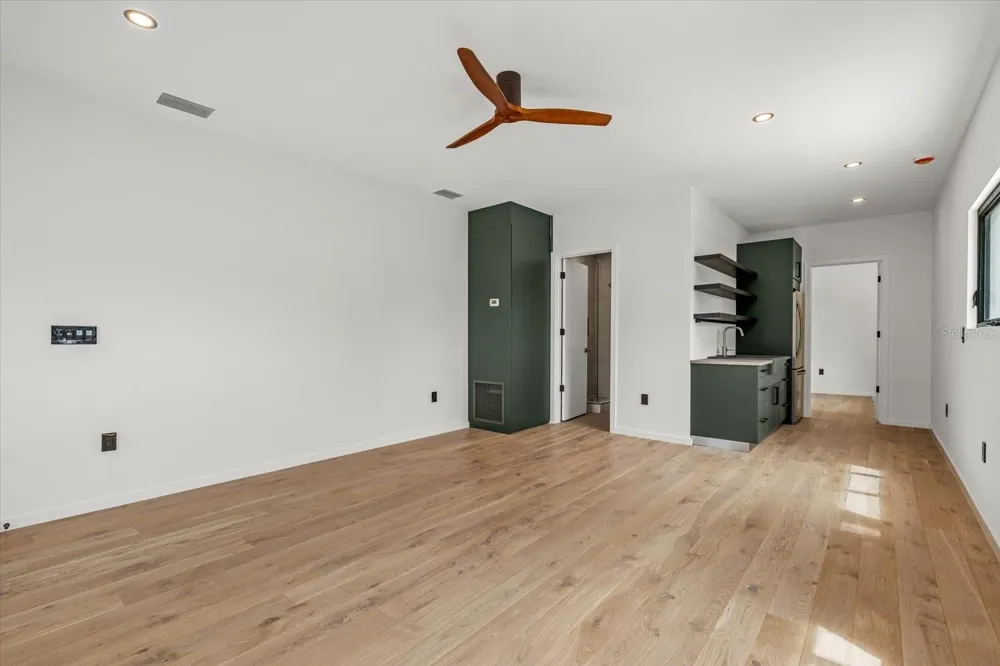 1675 5TH STREET Sarasota, FL 34236