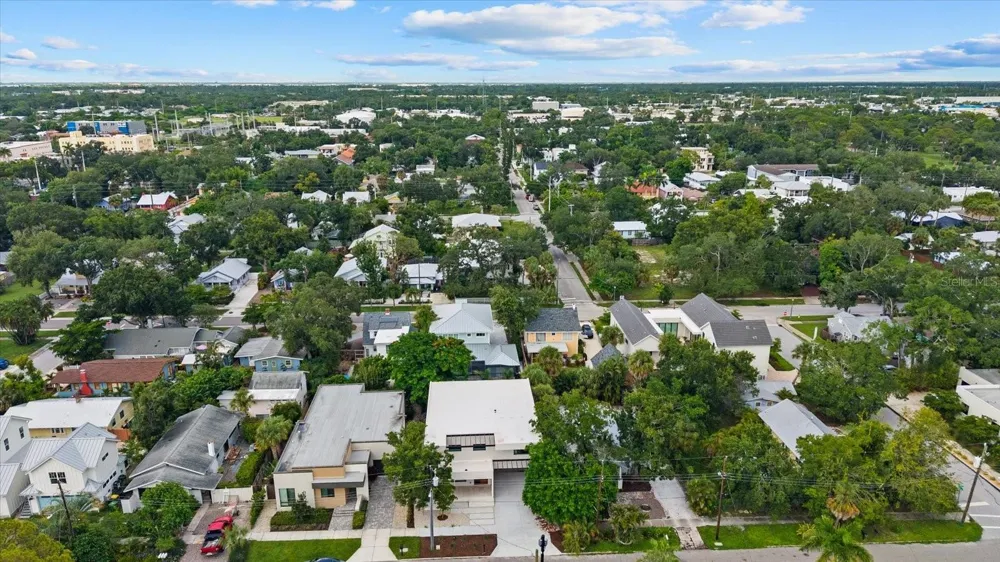 1675 5TH STREET Sarasota, FL 34236