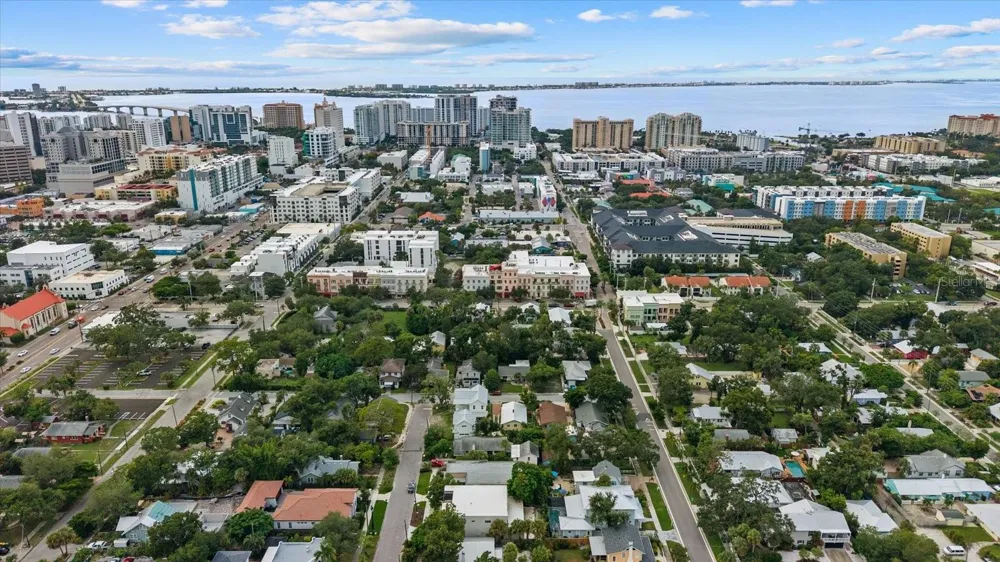 1675 5TH STREET Sarasota, FL 34236